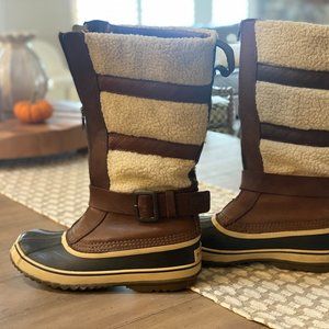Sorel Tall Snow boots Size 8